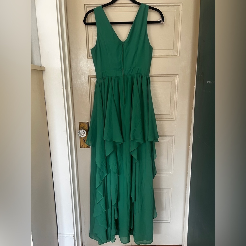 Formal dress - Picture 4 of 4